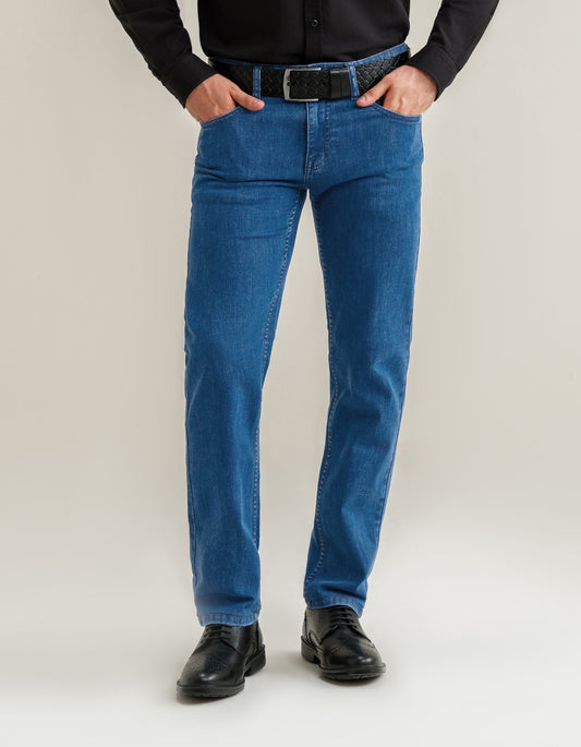 بنطال جينز كلاسيكي أزرق فاتح