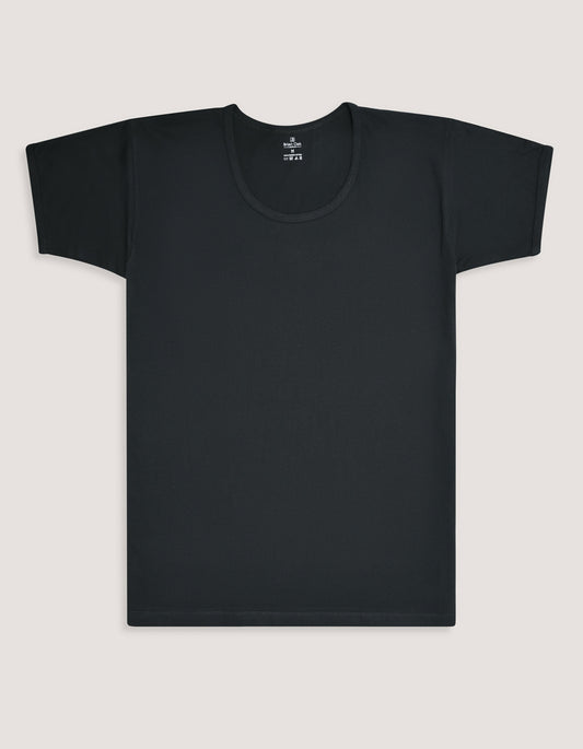 سترة سوداء بقصّة عادية وأكمام نصفية من القطن بنسبة 100%