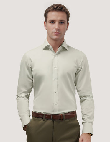 Chemise beige facile à repasser