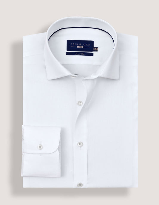 Camisa de sarga blanca de fácil cuidado